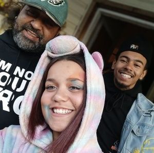 Meet your Posher, Edward